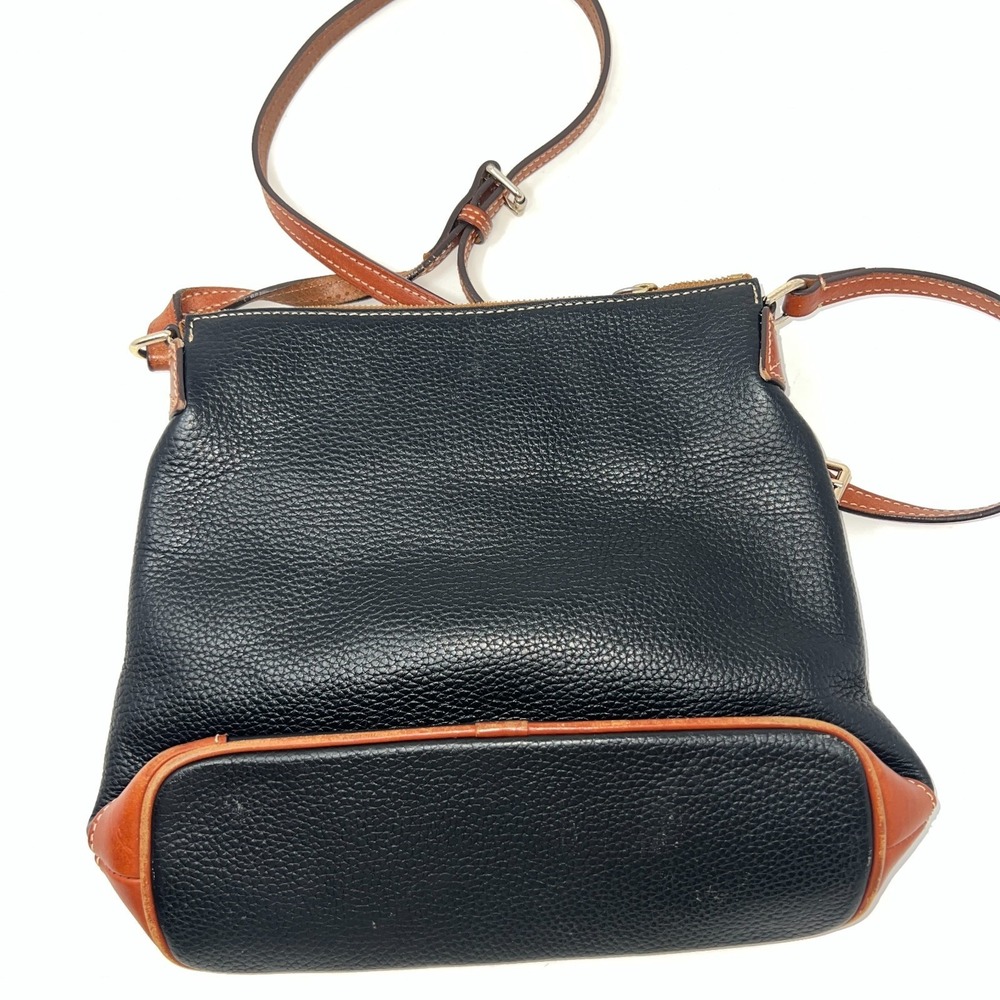 Dooney‎ & Bourke Black & Brown Pebble Grain Crossbody Bag Purse - Picture 3 of 16